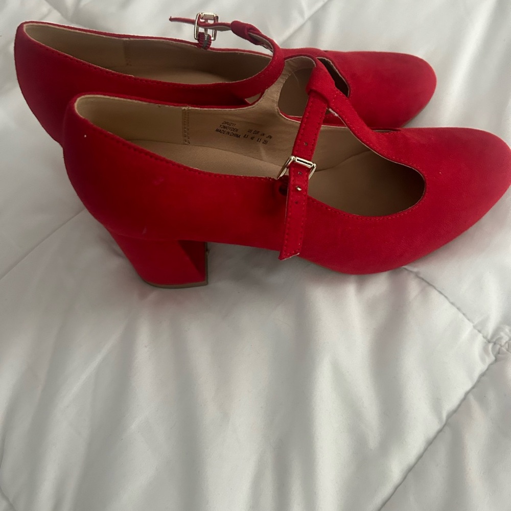 Red shoes